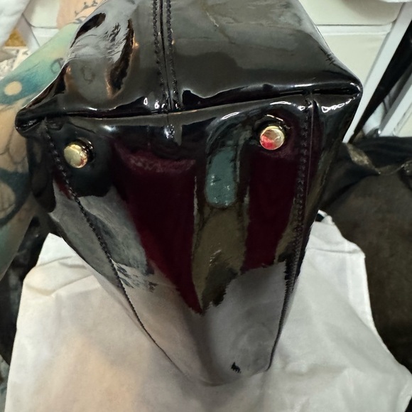 Kate Spade Patent Leather Shoulder Bag in Gray and Black - Picture 6 of 7